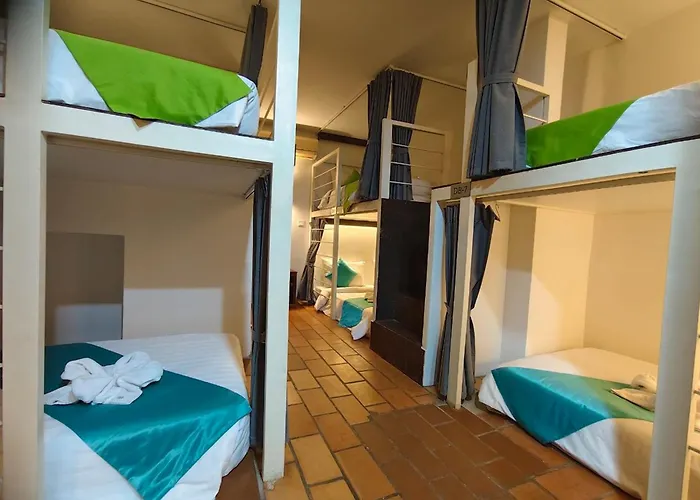 Baahu Villa- 3*