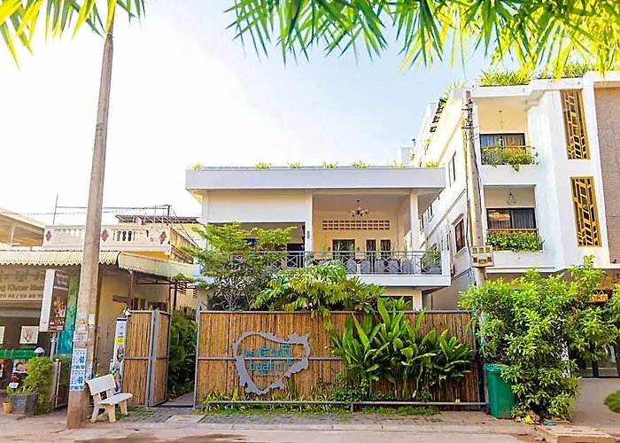 Hotel Baahu Villa- 3*