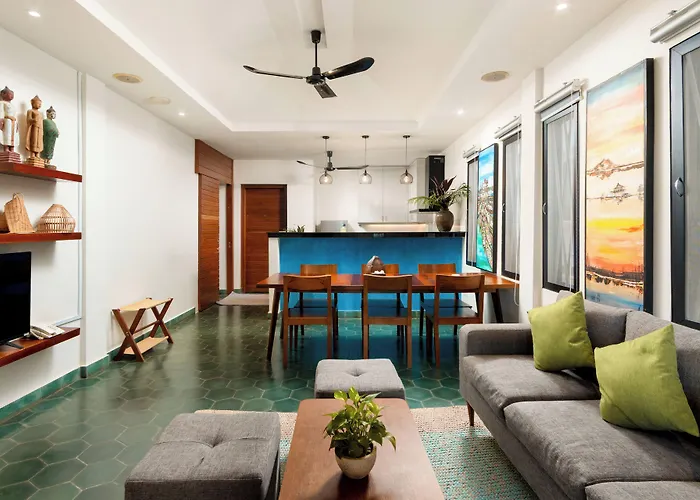 Baahu Villa- 3*