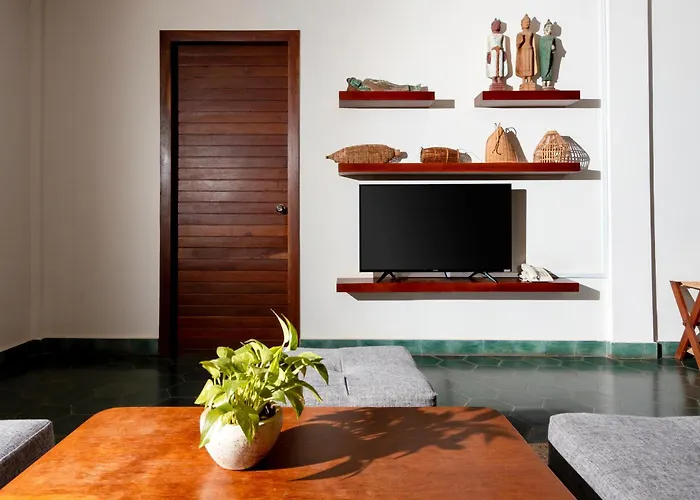 Baahu Villa- 3*